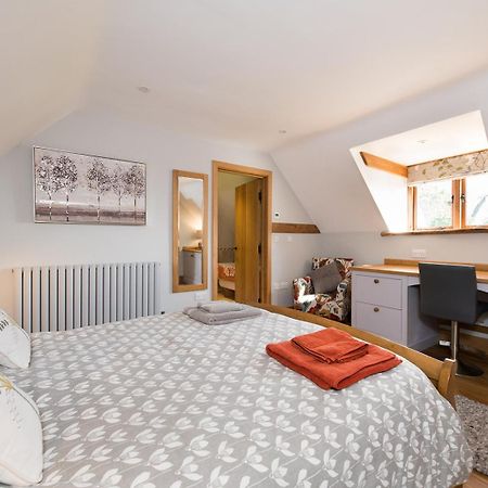 버킹엄 Exquisite Coach House Near Silverstone & Stowe 아파트 외부 사진