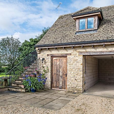 버킹엄 Exquisite Coach House Near Silverstone & Stowe 아파트 외부 사진